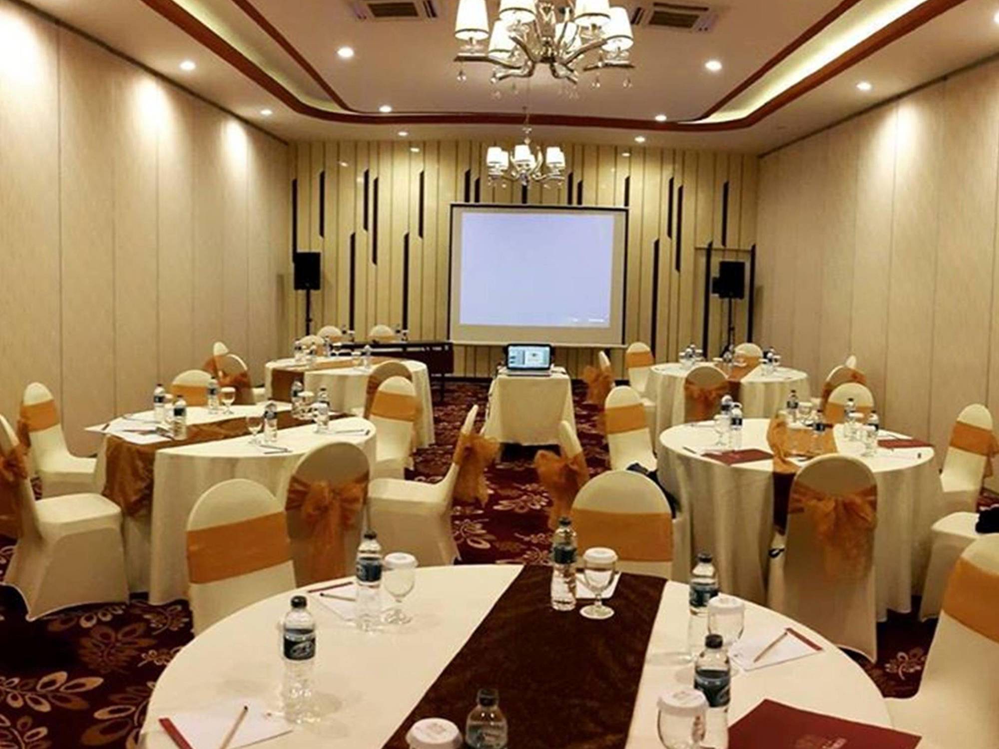 Agria Hotel بوكور المظهر الخارجي الصورة