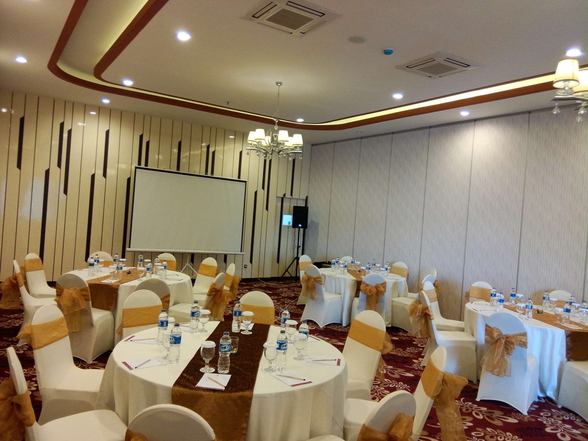 Agria Hotel بوكور المظهر الخارجي الصورة